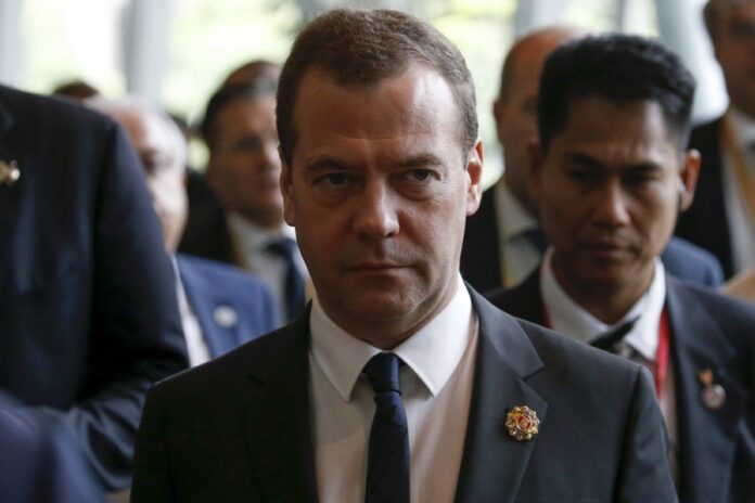 Russia's Medvedev: 185,000 new contract soldiers have joined armed forces this year