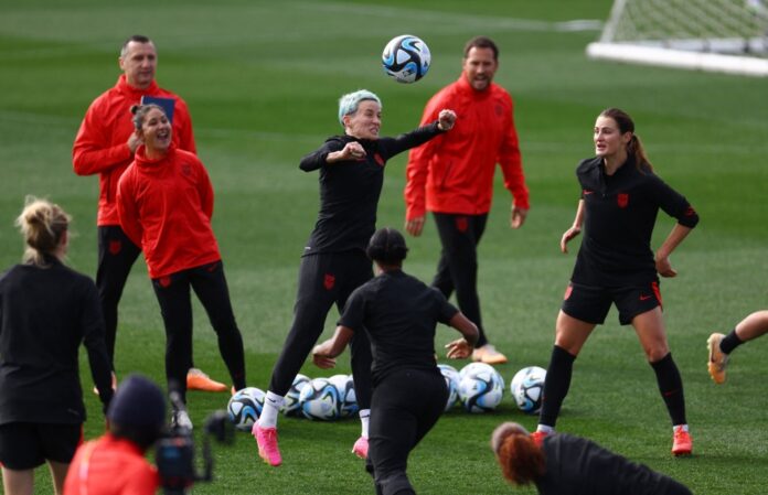 United States meet Sweden in heavyweight World Cup last-16 clash