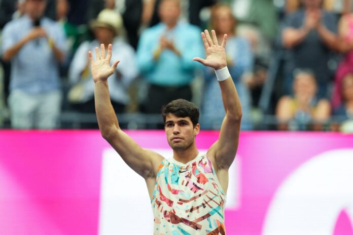 Alcaraz makes quick work of Arnaldi to reach US Open last eight