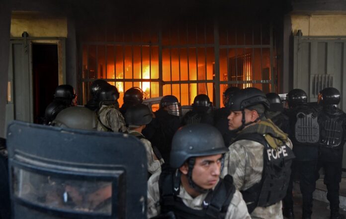 Rioting inmates take hostages at Paraguay’s largest prison