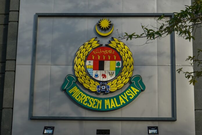 Immigration Dept detains 120 foreigners without valid travel documents in Johor