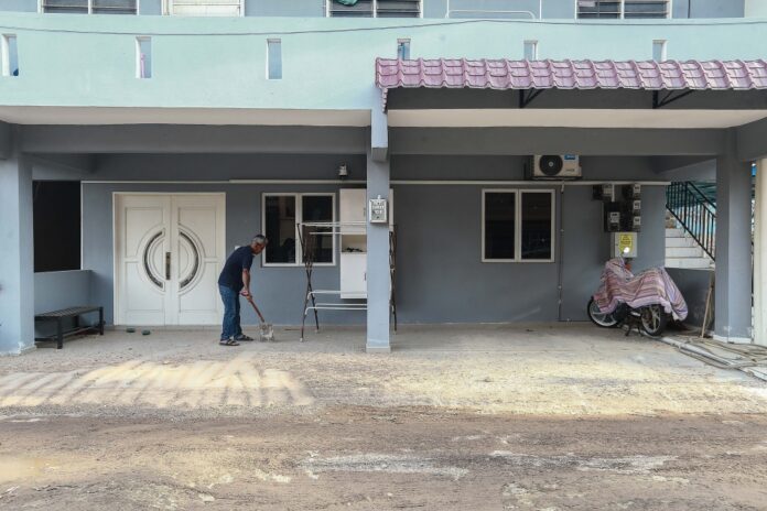 Putra Heights residents reeling from gas pipeline blast, demand answers and aid
