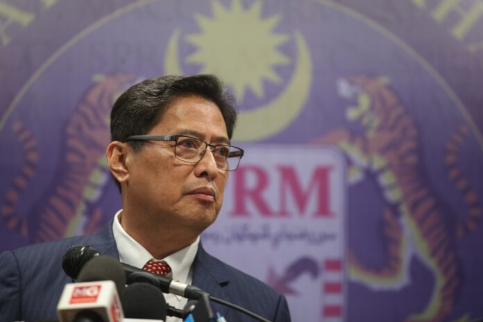 ‘Still young’: Azam Baki says would stay on as MACC chief if extension offer comes