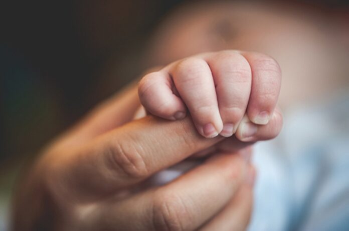 Newborn boy found dead in box by Lahad Datu roadside
