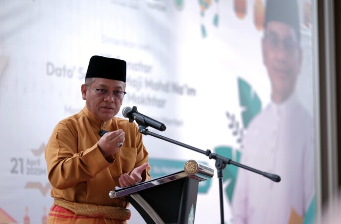 Hadi Awang’s Haj comment sparks backlash as religious affairs minister urges end to Quran, hadith misuse in politics