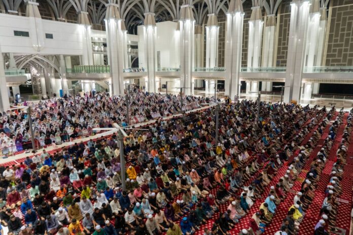 Jakim: Three main mosques in KL, Putrajaya to hold ‘solat hajat’ in solidarity with Palestinians