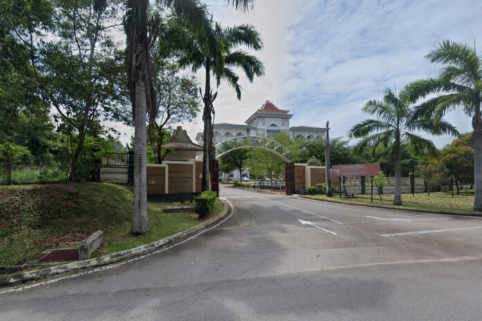 Previously put on leave, Melaka teacher sentenced in Shariah court over attempt to commit illicit sex act with ‘Abang Wiring’