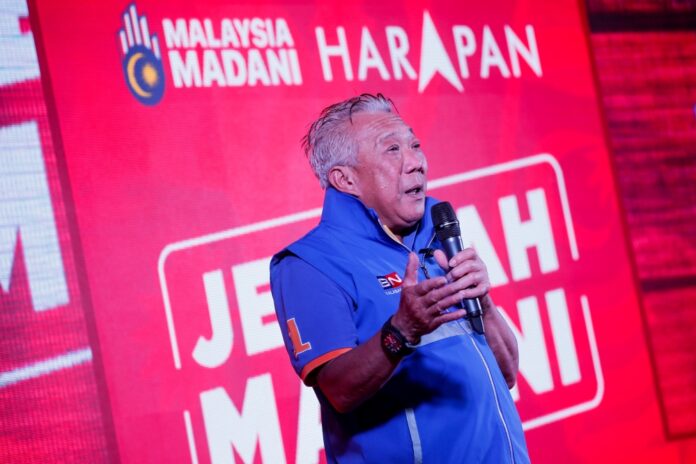 Don’t risk lives to beat the clock, Bung Moktar reminds Sabah bus drivers after deadly Gerik crash