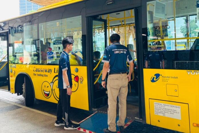 Causeway Link vows resolution after drivers halt buses over pay, says will keep essential JB-Singapore routes running