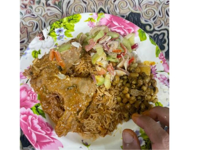 Have you tried ‘nasi gaul’? This Johor family is making sure the Banjar rice dish isn’t forgotten