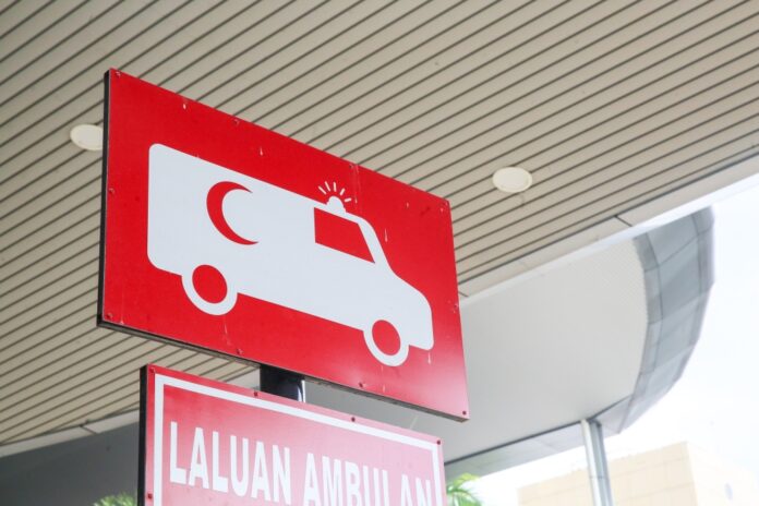 Traffic cop injured in hit-and-run on Jalan Sultan Yahya Petra in KL; suspect held