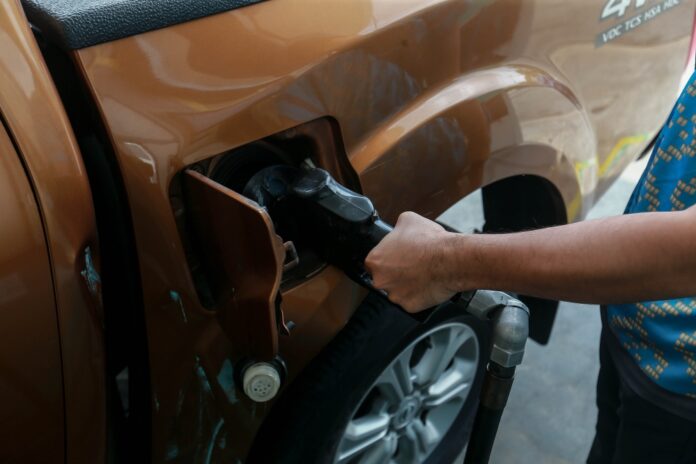 Sarawak Teachers Union calls for continued 300‑litre RON95 subsidy to ease rural teachers’ travel burden