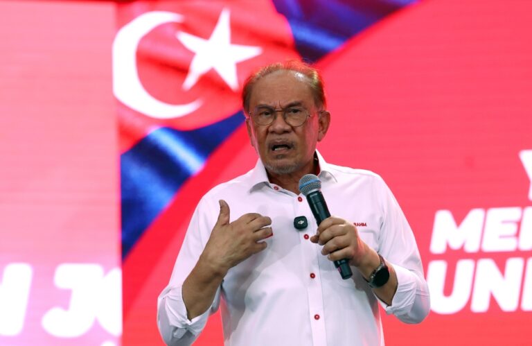 Anwar urges all Malaysians to reject extreme racism and politics of hatred