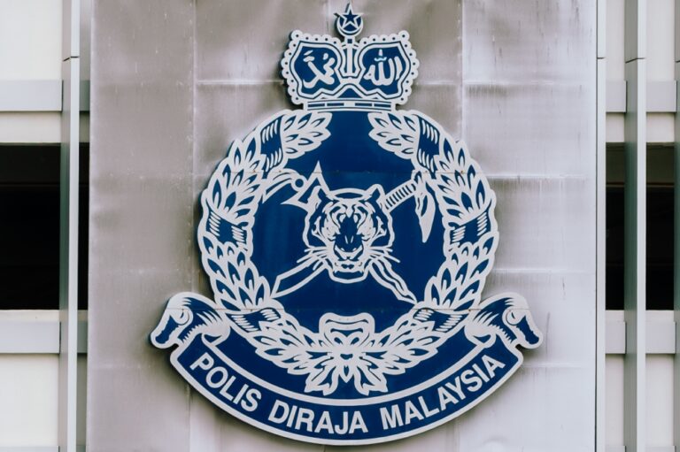 Intoxicated man arrested after allegedly attacking two neighbours in Rawang