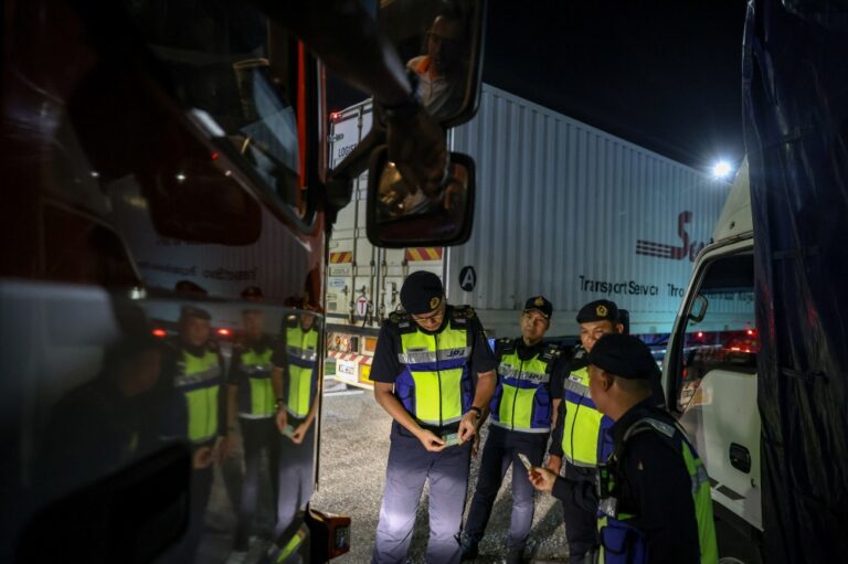 Johor JPJ detects 16 drug-positive commercial vehicle drivers, hundreds of road offences