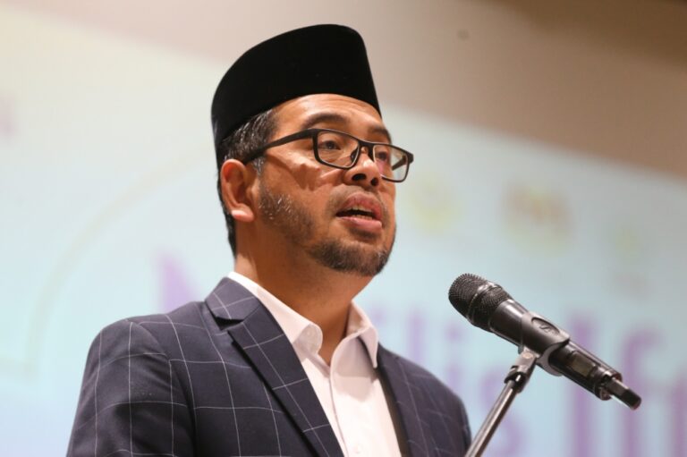 Religious Affairs minister: Govt strengthens crackdown on online deviant teachings