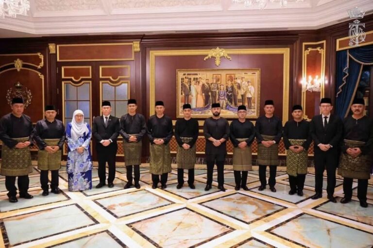 Johor’s new exco line-up sworn in as Onn Hafiz begins second term