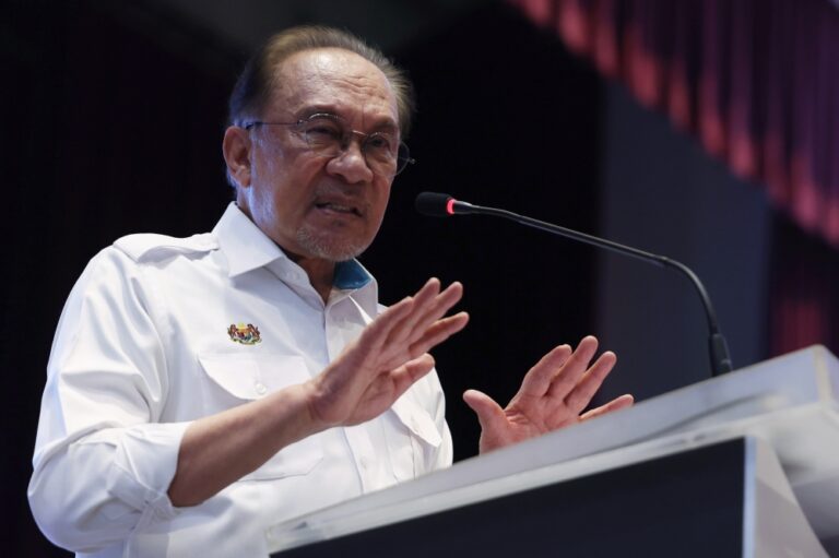 Give Pakatan a stronger mandate to keep Negeri Sembilan on course, says Anwar