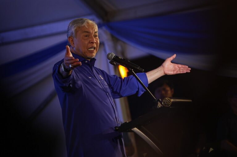 No need for anyone to resign, PM decides which ministers come and go, says Zahid