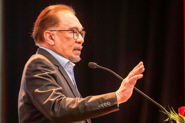Anwar hails federal-state cooperation in driving Sarawak’s growth and development