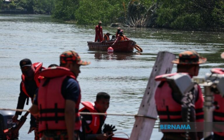 Second body recovered after Baram boat capsizing, search continues for two missing