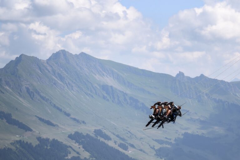 Fun or fear? Tourists swing between terror and delight on Swiss mountaintop ride