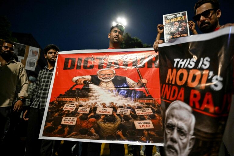 As India cuts mobile internet at protest sites, students turn to Bluetooth messaging