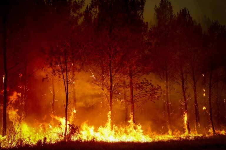 Sixth‑generation wildfires that generate own wind and defy suppression becoming more common as climate warms