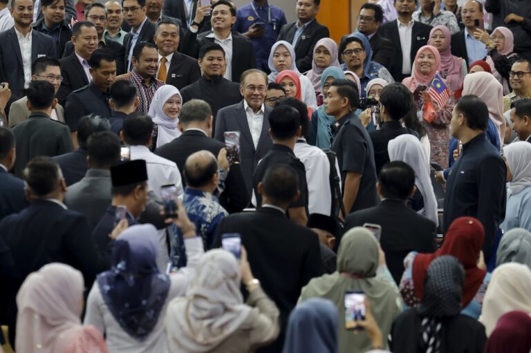 Anwar: Form Six stays under Education Ministry, but schools must treat it as pre-university