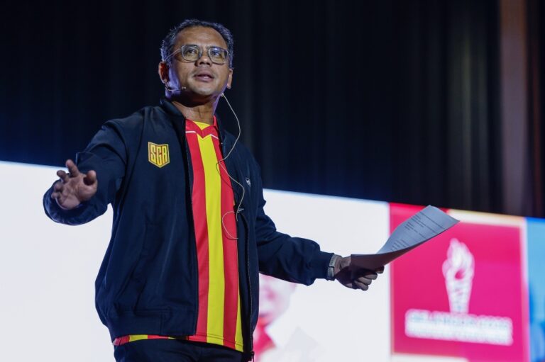 Selangor MB Amirudin Shari orders crackdown on purported unauthorised settlements in Setia Alam