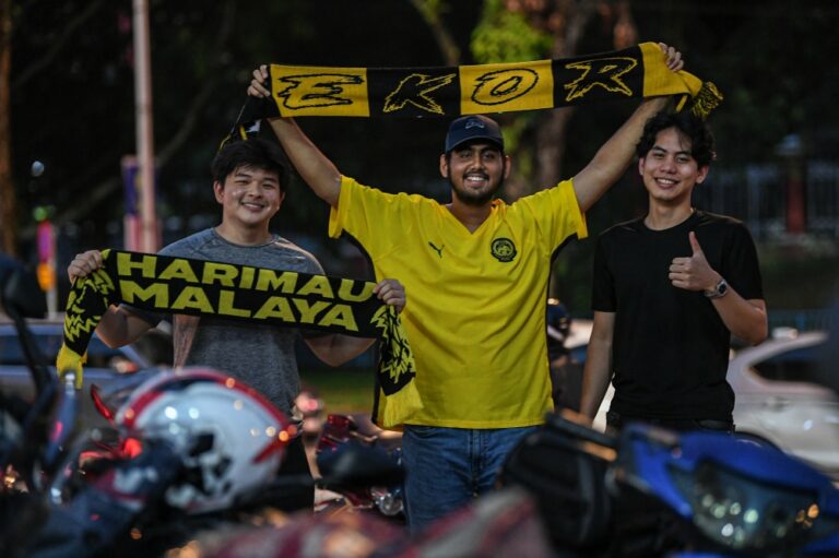 Fans turn up for Harimau Malaya despite Ultras Malaya boycott push