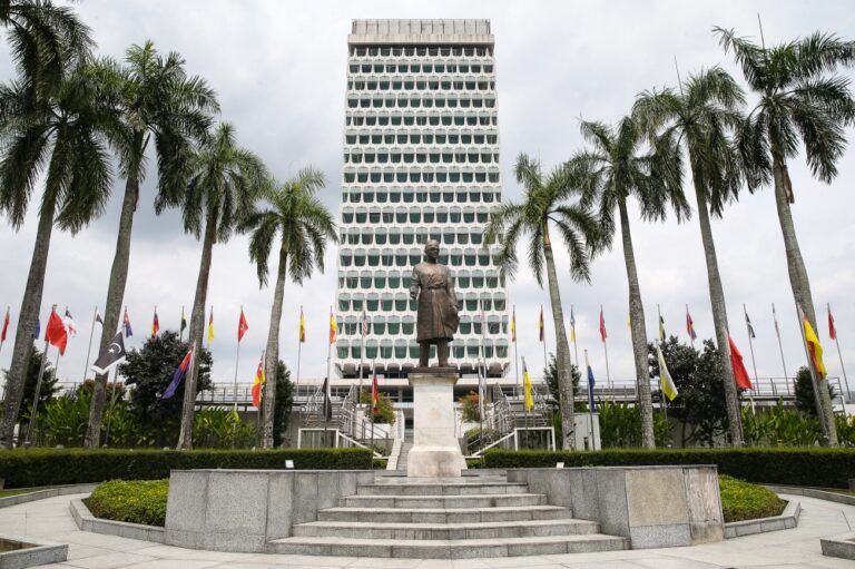 Special Dewan Rakyat sitting needed for MPs to scrutinise Tabung Haji RCI report, says Fahmi