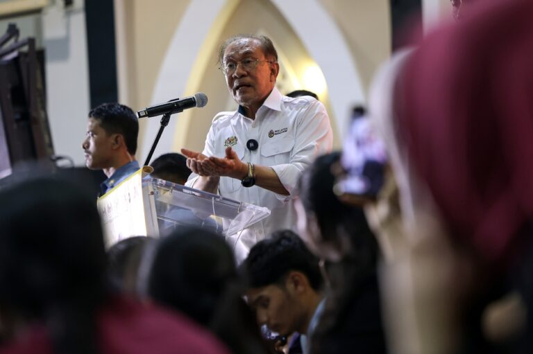 Anwar says special sitting needed for open debate on Tabung Haji report