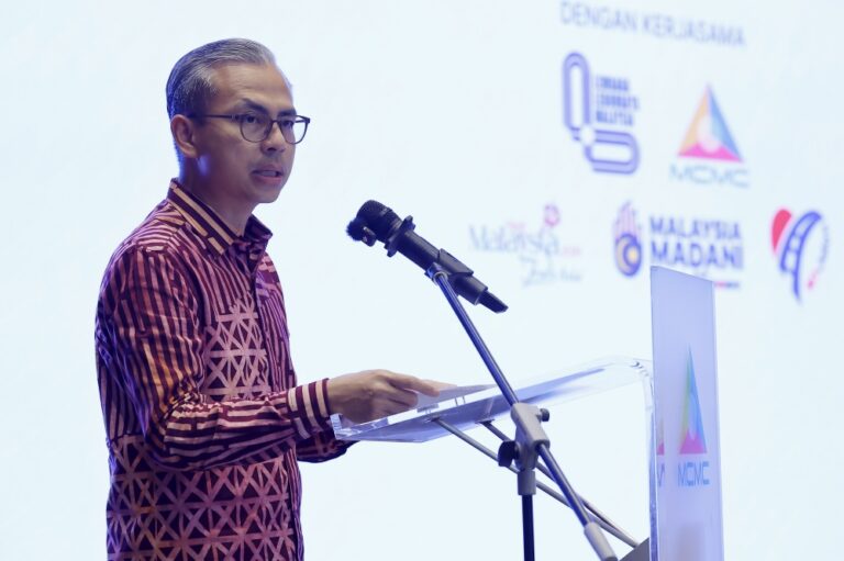 Starlink to trial satellite-to-phone internet service in Malaysia, says Fahmi