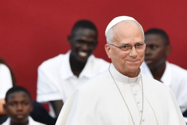 Chicago‑born Pope Leo XIV says he loves US but won’t define himself American