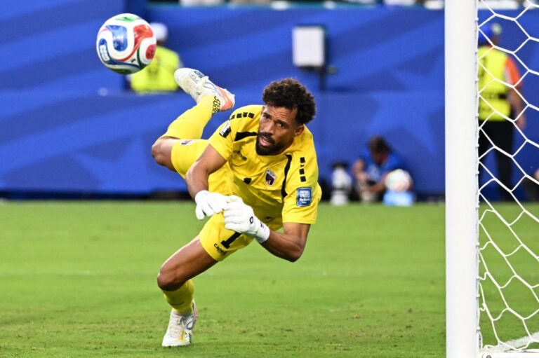 Cape Verde World Cup hero Vozinha delays Colo Colo move over personal matters