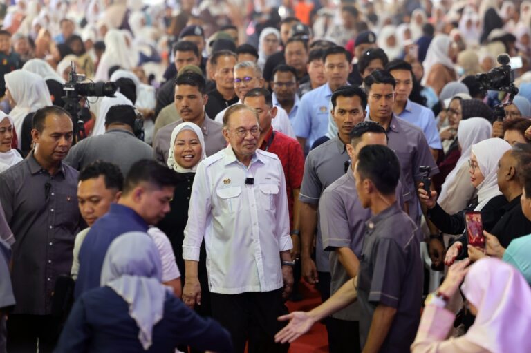 Tabung Haji RCI report: Anwar questions 13-month bonus payout, calls it breach of trust