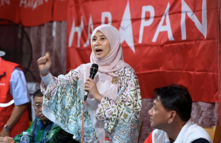 Nurul Izzah remains party member, Anwar has full backing of govt parties, says Fahmi