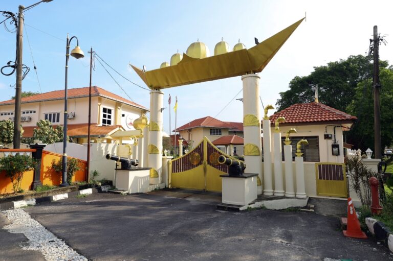 High Court requests decision on venue for judicial review involving Negeri Sembilan Undang