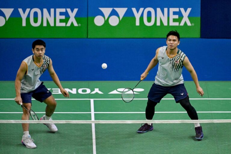 World Championships: Goh Sze Fei-Nur Izzuddin reach quarter-finals, Pearly Tan-M Thinaah bow out