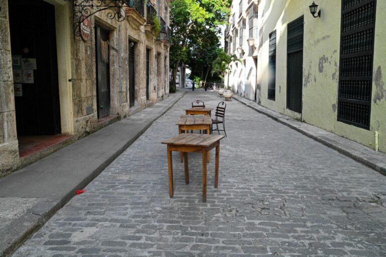 Cuban chefs cling to hope, serving humble fare amid shortages and endless blackouts