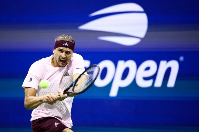Zverev romps into US Open quarter-finals after sweeping Darderi