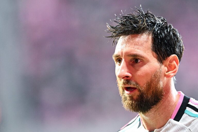 Argentina call up Messi for final international appearance in Buenos Aires