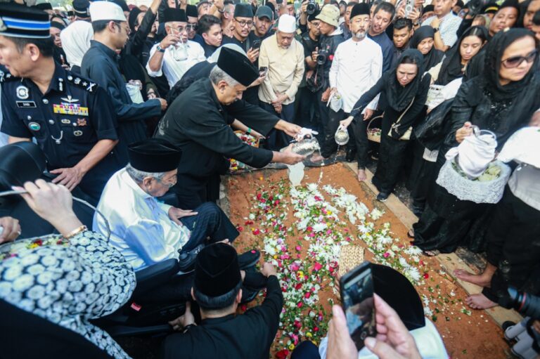 Dr Hasmah laid to rest at National Mausoleum as crowd of supporters gather in droves to pay last respects 